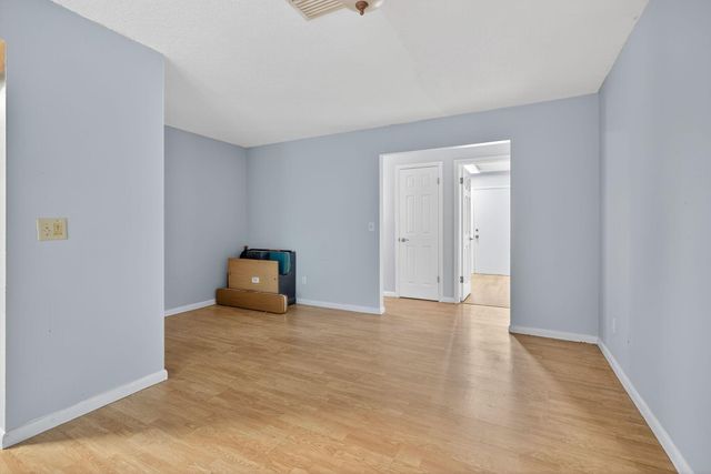 8011 45th Way N, Palm Beach Gardens, FL 33418
