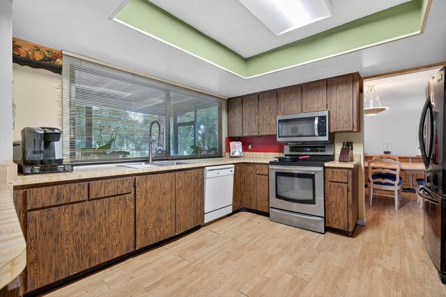 8011 45th Way N, Palm Beach Gardens, FL 33418