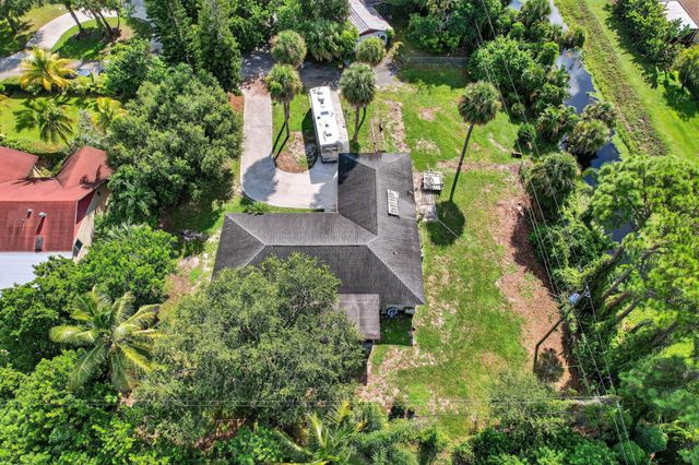 8011 45th Way N, Palm Beach Gardens, FL 33418