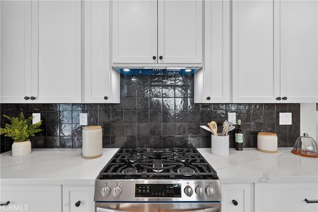 50 Doone, Thousand Oaks, CA 91360