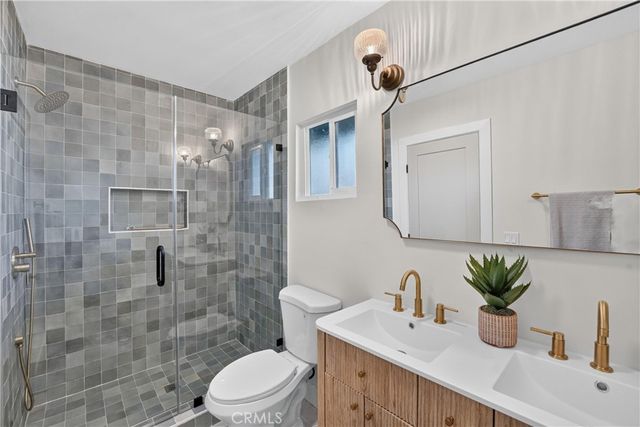 50 Doone, Thousand Oaks, CA 91360