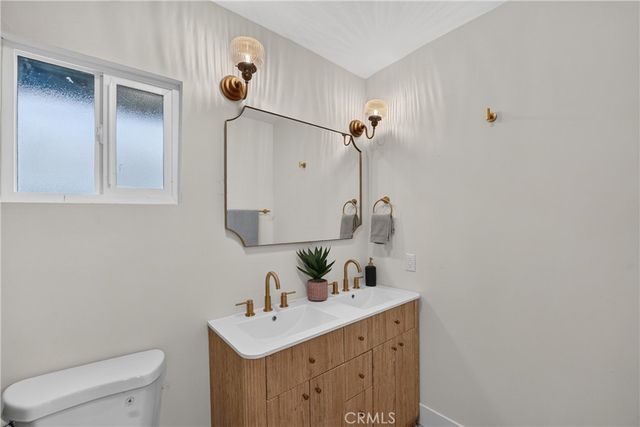 50 Doone, Thousand Oaks, CA 91360