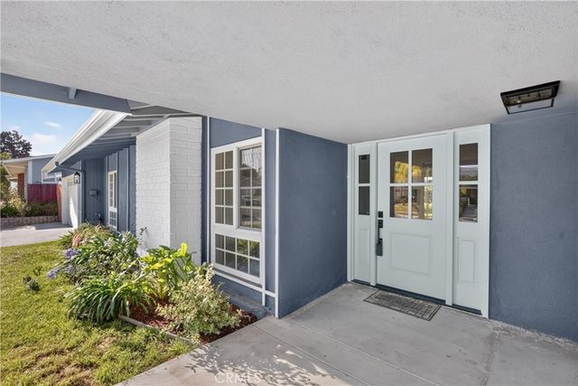 50 Doone, Thousand Oaks, CA 91360