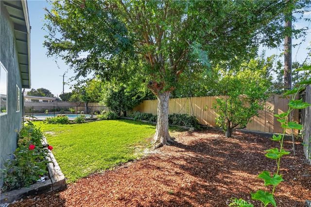 50 Doone, Thousand Oaks, CA 91360