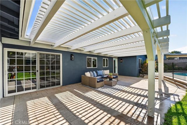 50 Doone, Thousand Oaks, CA 91360