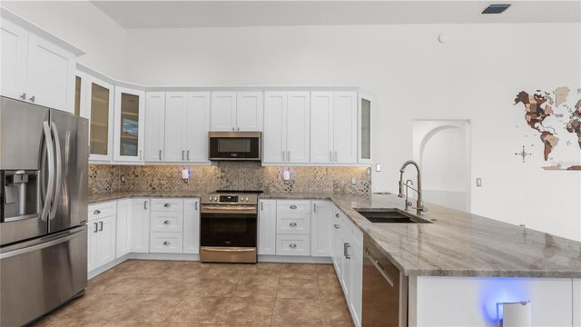 5924 CHERRY OAK DRIVE, Valrico, FL 33596