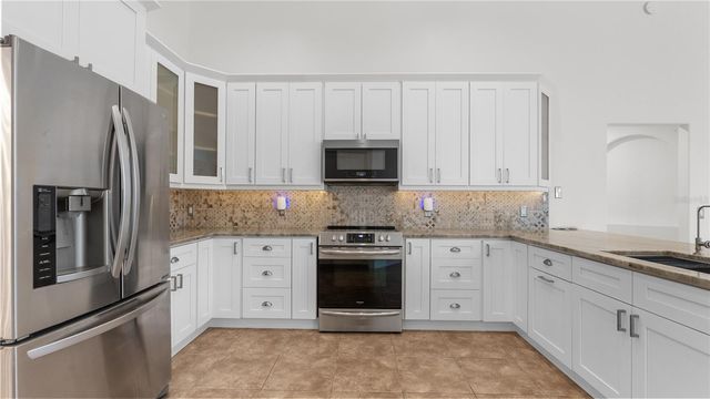 5924 CHERRY OAK DRIVE, Valrico, FL 33596