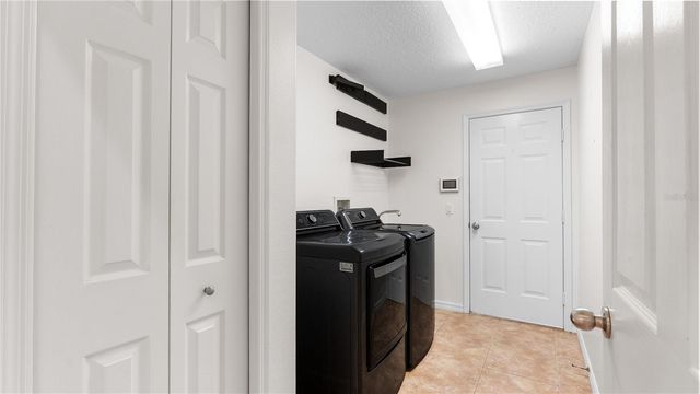 5924 CHERRY OAK DRIVE, Valrico, FL 33596