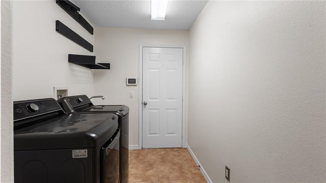 5924 CHERRY OAK DRIVE, Valrico, FL 33596