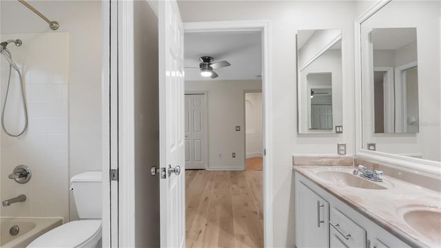 5924 CHERRY OAK DRIVE, Valrico, FL 33596