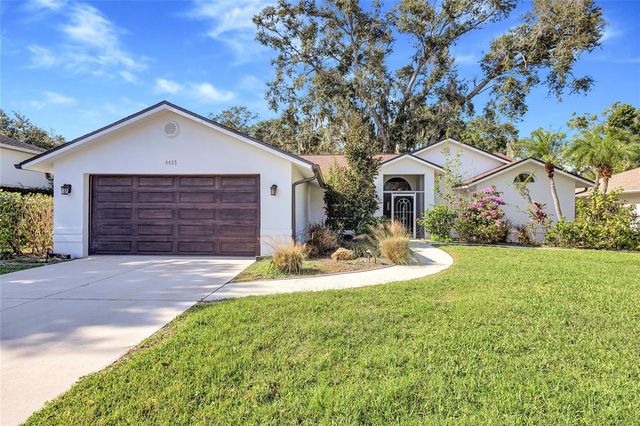 4435 DIAMOND CIRCLE W, Sarasota, FL 34233