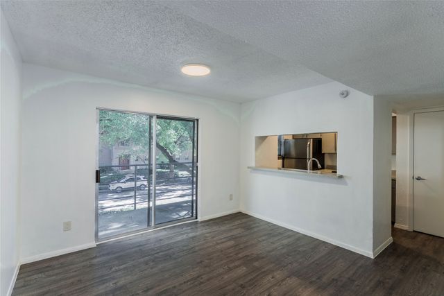 4211 Holland Avenue 208, Dallas, TX 75219