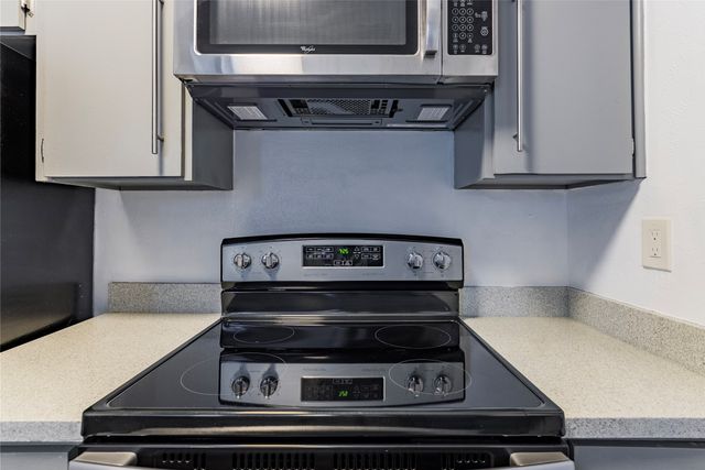 4211 Holland Avenue 208, Dallas, TX 75219