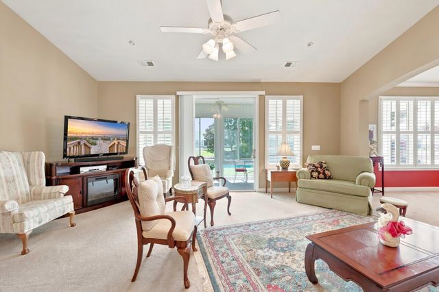 557 Vermillion Dr., Little River, SC 29566