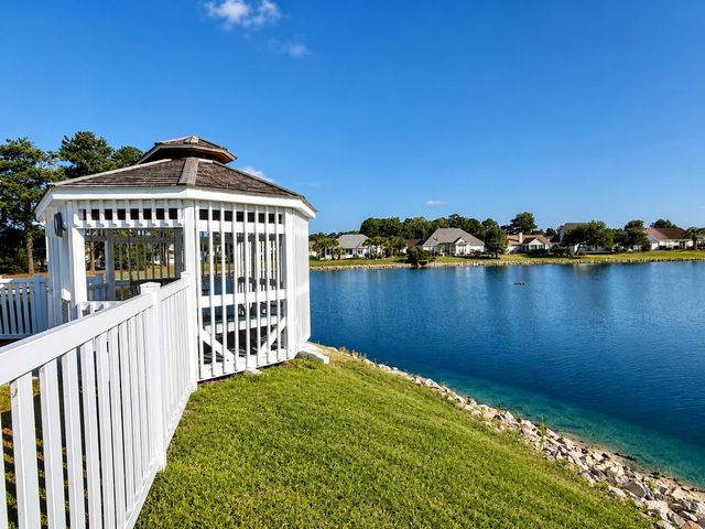 557 Vermillion Dr., Little River, SC 29566