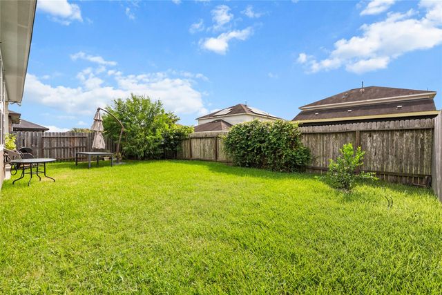 8213 Ocean Jasper Lane, Texas City, TX 77591
