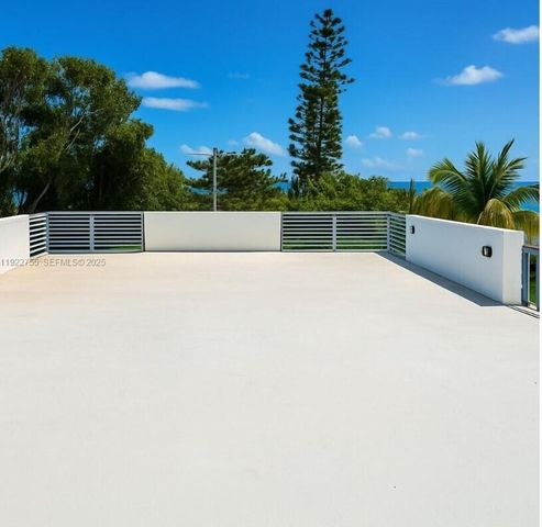 365 Buttonwood Shores Drive, Key Largo, FL 33037