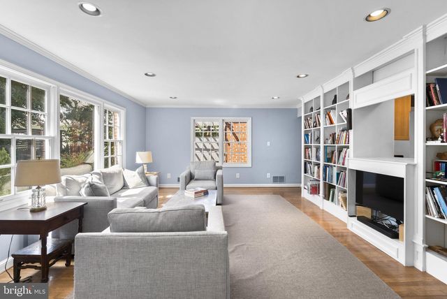 5420 YORK LN, Bethesda, MD 20814