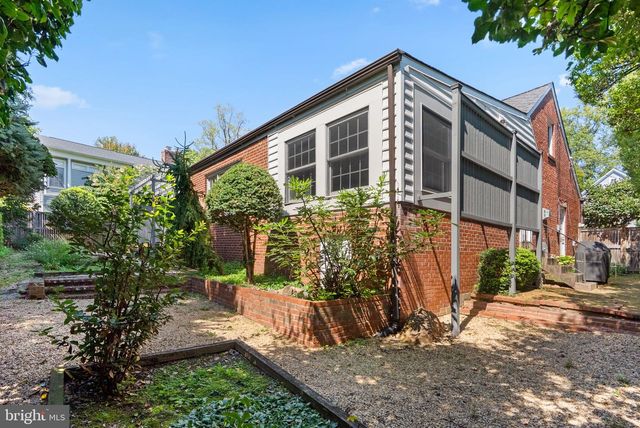 5420 YORK LN, Bethesda, MD 20814