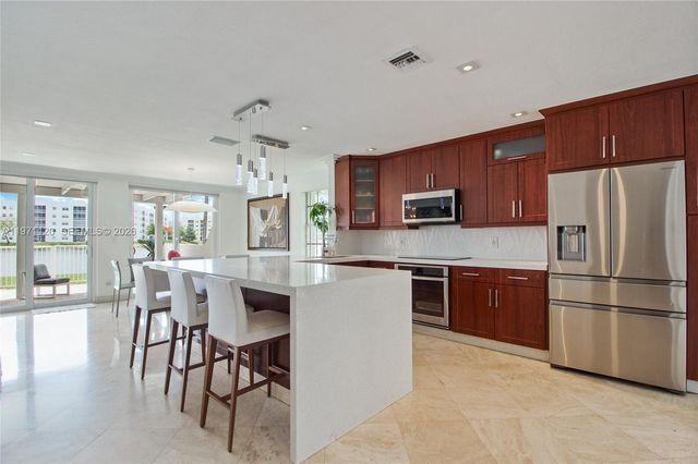 6407 NW 109th Ave 6407, Doral, FL 33178