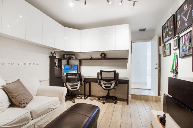 6407 NW 109th Ave 6407, Doral, FL 33178