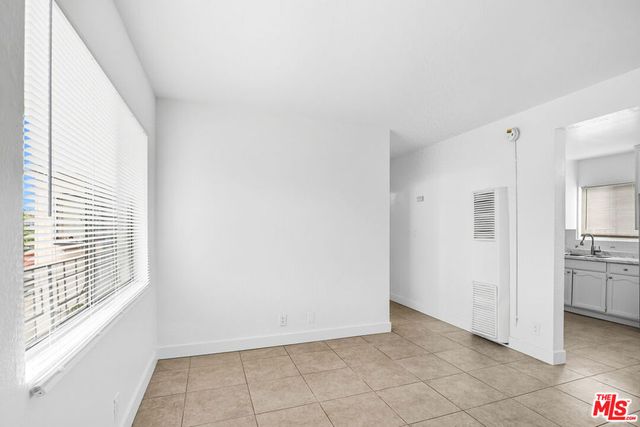 959 S Soto Street, Los Angeles, CA 90023