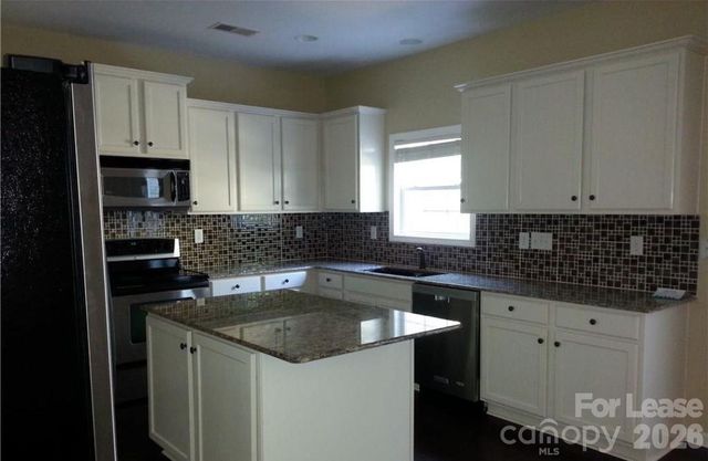 1572 Duckhorn Street NW, Concord, NC 28027