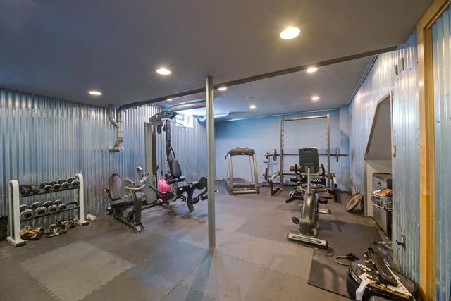 W287N8810 Center Oak ROAD, Hartland, WI 53029