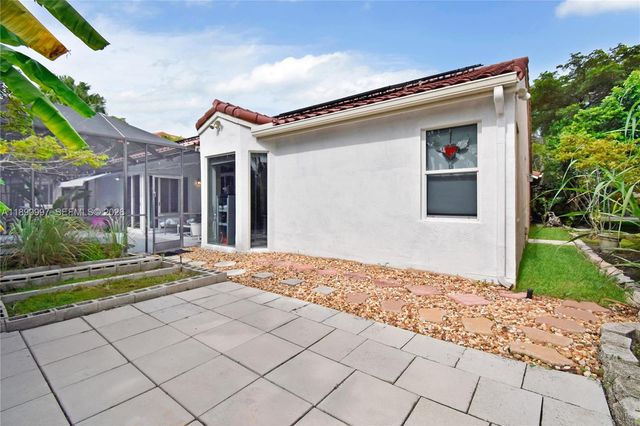 523 Stonemont Drive, Weston, FL 33326