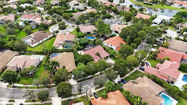 523 Stonemont Drive, Weston, FL 33326