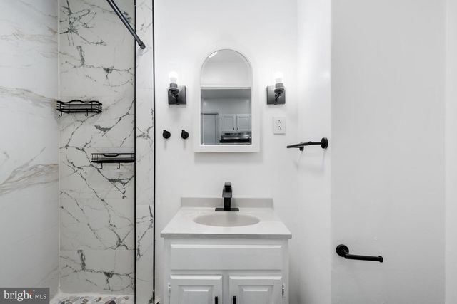 125 WABASH AVE, Bath, PA 18014