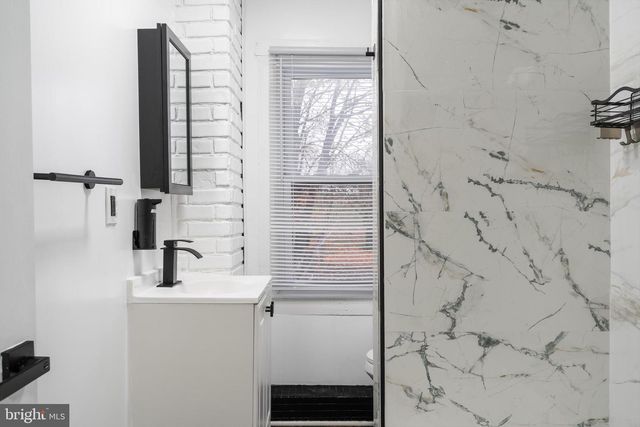 125 WABASH AVE, Bath, PA 18014