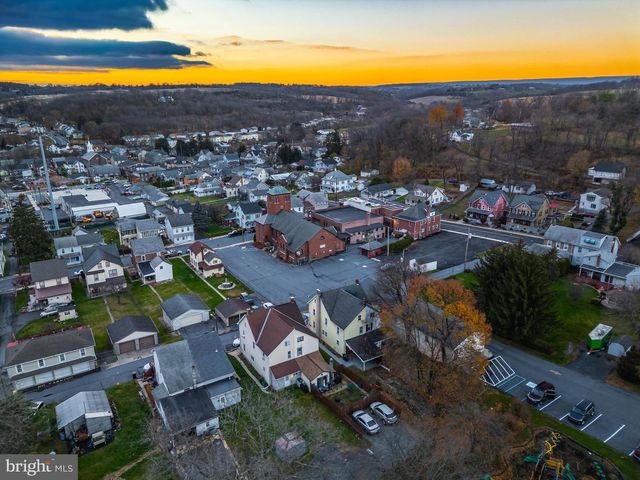 125 WABASH AVE, Bath, PA 18014