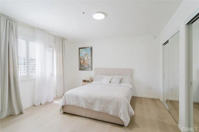413 Hawthorne Street 206, Glendale, CA 91204