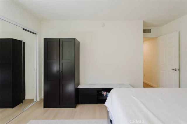 413 Hawthorne Street 206, Glendale, CA 91204