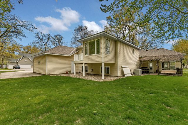 904 Sunwood Park Drive, Waite Park, MN 56387