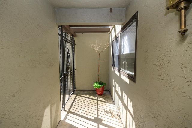 1822 Plaza De Maria, Modesto, CA 95350
