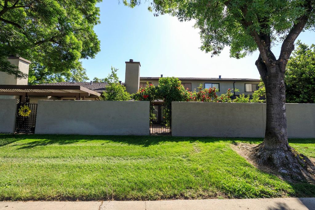 1822 Plaza De Maria, Modesto, CA 95350
