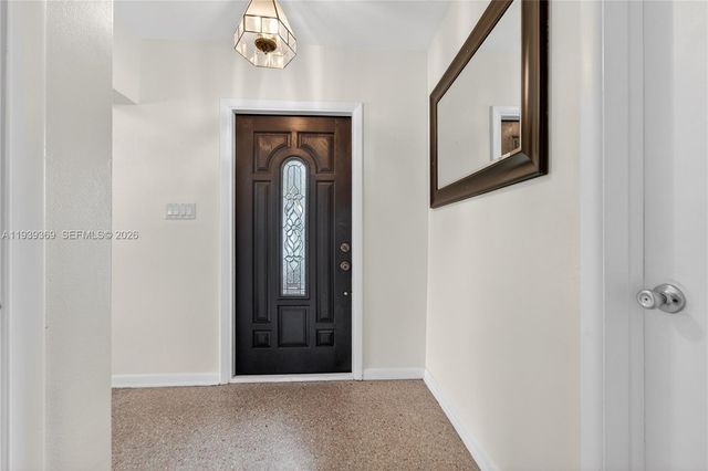 607 N Coconut Ave N, Port St. Lucie, FL 34952