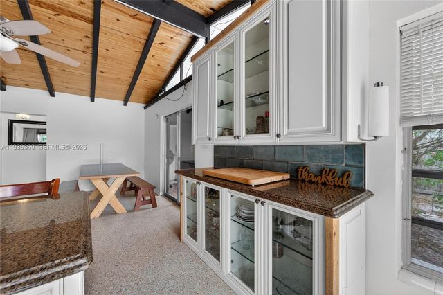 607 N Coconut Ave N, Port St. Lucie, FL 34952