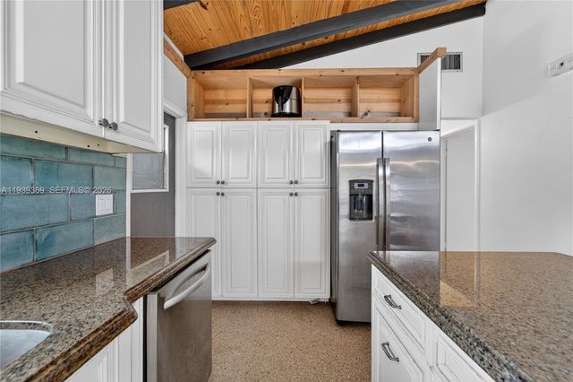 607 N Coconut Ave N, Port St. Lucie, FL 34952