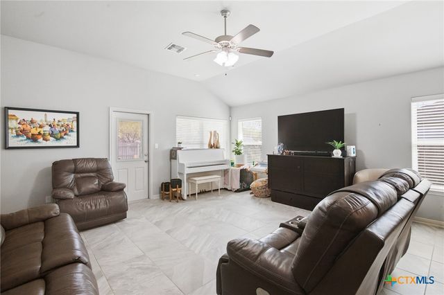 251 Cobble Stone Court, Victoria, TX 77904