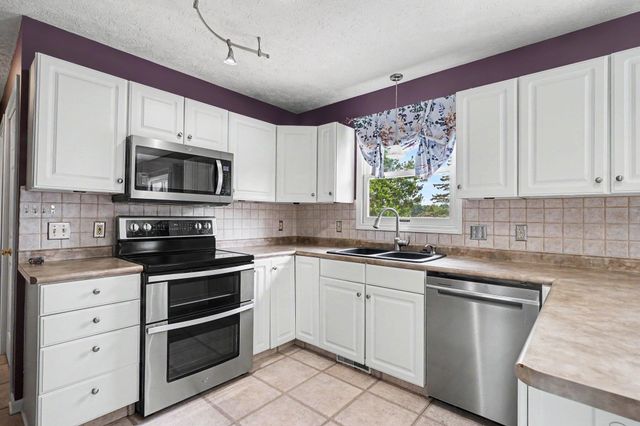 2940 Eldora Court, Byron Center, MI 49315