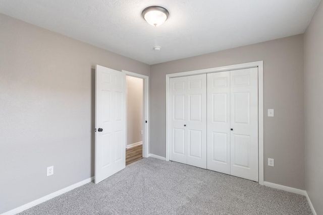 725 10th Street, Dickinson, TX 77539