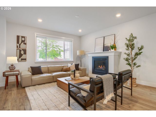 7172 Nw BOUNTIFUL Ter, Portland, OR 97229