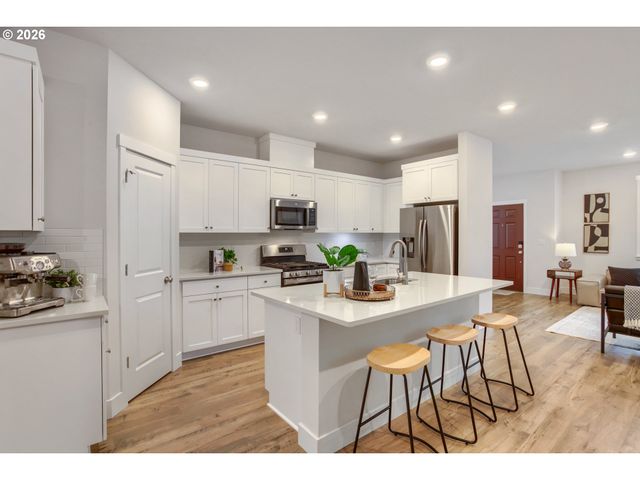 7172 Nw BOUNTIFUL Ter, Portland, OR 97229