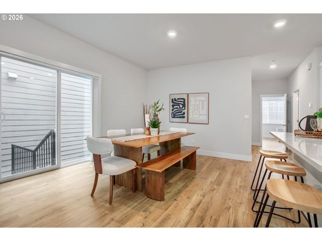 7172 Nw BOUNTIFUL Ter, Portland, OR 97229