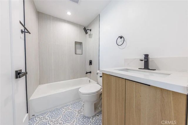 2938 Sycamore Avenue 3, Los Angeles, CA 90016