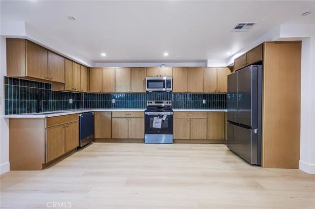 2938 Sycamore Avenue 3, Los Angeles, CA 90016