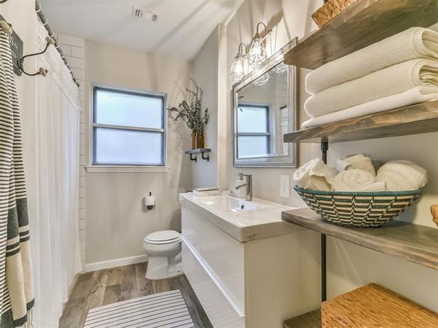 401 Reta Drive, Deer Park, TX 77536